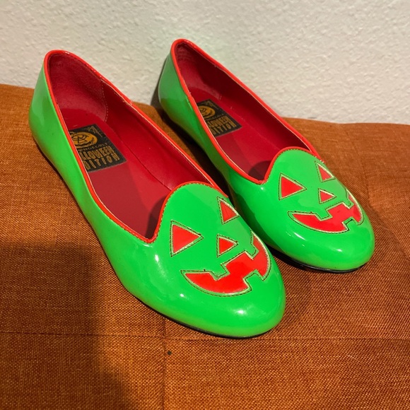 strange cvlt Shoes - strange cvlt jack o lantern flats size 7